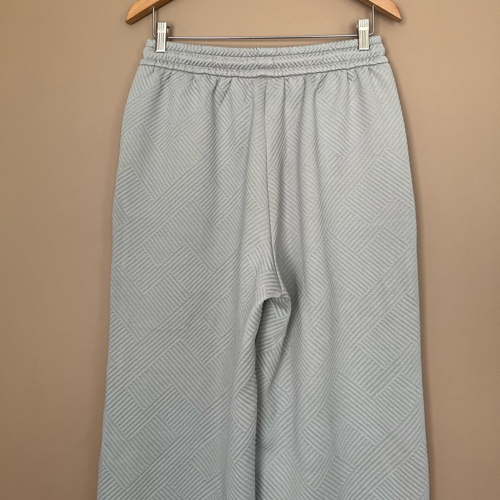 {BTFBM} Lounge & Travel Set with Ruffle Cap Sleeve Pullover Top & Wide Leg Pants - Picture 14 of 16